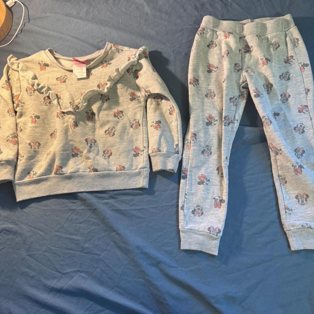 Disney Minnie Mouse Ruffle Sweatshirt and Jogger Set Gray Pink 4T